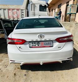 تۆیۆتا کامری